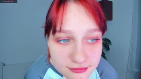 Kelly  Lilly online show from November 15, 6:53 pm