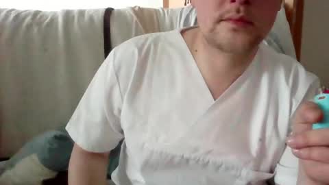 h0mi4u online show from April 25, 4:36 am