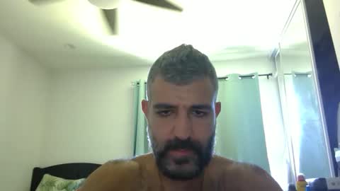 Snapshot of h0nest84 chatting on September 28, 11:03 pm h0nest84 online show from September 28, 11:03 pm