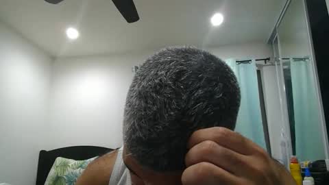 Snapshot of h0nest84 chatting on September 27, 4:54 am h0nest84 online show from September 27, 4:54 am