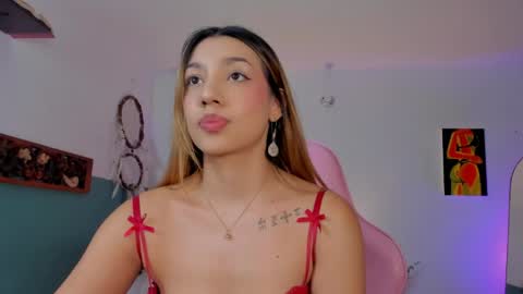 Paulina  online show from April 4, 1:23 am