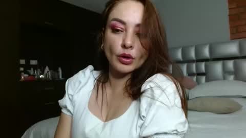 Snapshot of h_a_n_n_n_a chatting on December 8, 3:50 am h_a_n_n_n_a online show from December 8, 3:50 am