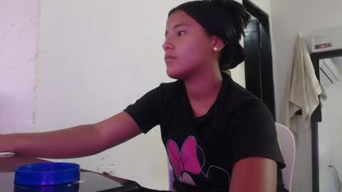 hadesmit1 online show from April 5, 12:07 am