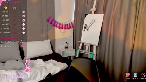 Hailey online show from February 25, 2:14 am