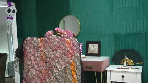 Hailey online show from October 30, 5:19 am