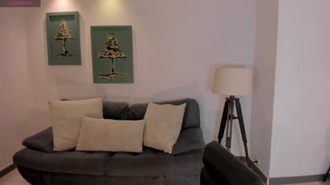 Hailey online show from December 19, 1:39 pm