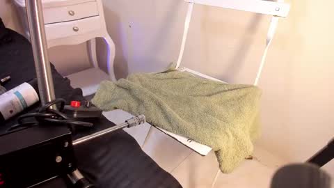 haileysans online show from April 13, 11:58 am