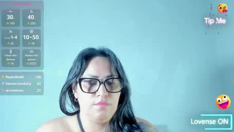 haileystonei online show from May 3, 12:00 pm