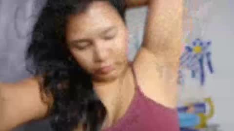 Snapshot of hairygirl83 chatting on October 3, 11:40 am hairygirl83 online show from October 3, 11:40 am