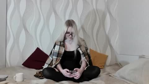 Mira online show from June 7, 3:50 pm