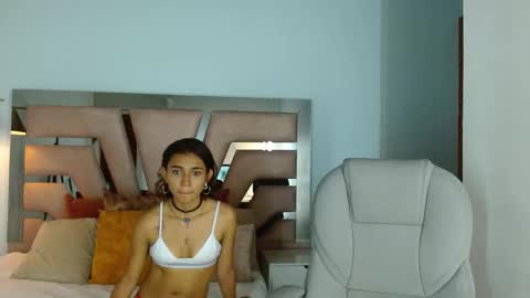 Snapshot of hamber_reyes chatting on September 22, 2:21 pm hamber_reyes online show from September 22, 2:21 pm