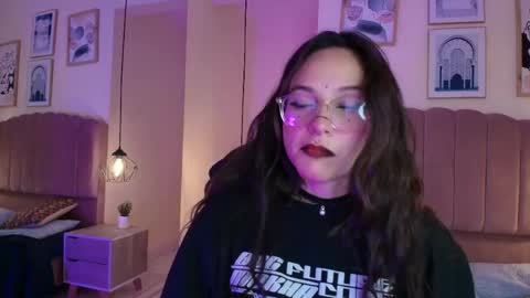 hanabie_ online show from April 22, 3:24 am