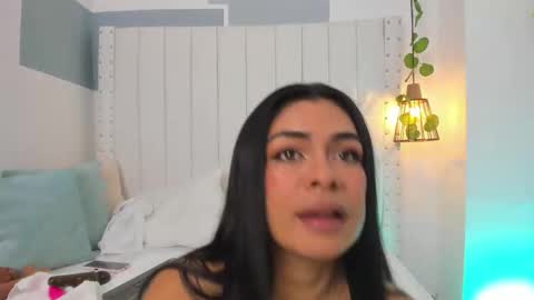 Snapshot of hanah_gray chatting on October 10, 11:38 am hanah_gray online show from October 10, 11:38 am