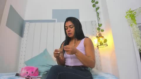 Snapshot of hanah_gray chatting on October 12, 11:25 am hanah_gray online show from October 12, 11:25 am
