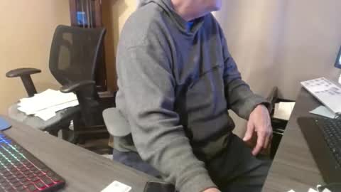 handsome_guy4u online show from March 29, 3:30 am