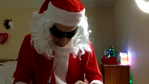 Snapshot of handsomealfie chatting on December 1, 9:50 pm HandsomeAlfie online show from December 1, 9:50 pm