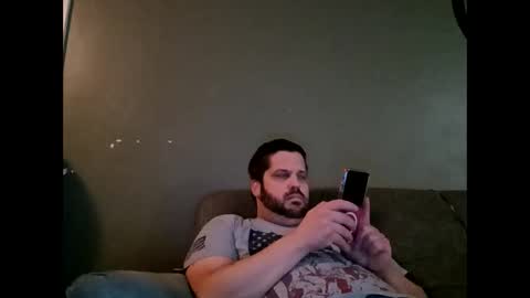 handsomedaddy198923 online show from October 13, 2:57 am