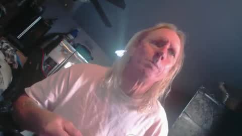 Handystudman online show from February 24, 10:58 pm