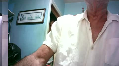 handymanforyou177322 online show from June 12, 10:31 pm