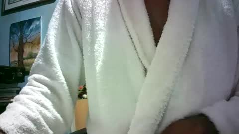 handymanforyou177322 online show from July 4, 11:41 pm