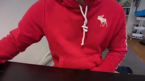 hanky online show from February 25, 10:30 am