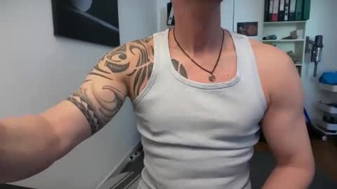 hanky online show from March 27, 8:37 am