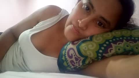 Hann675654 online show from July 22, 9:39 pm