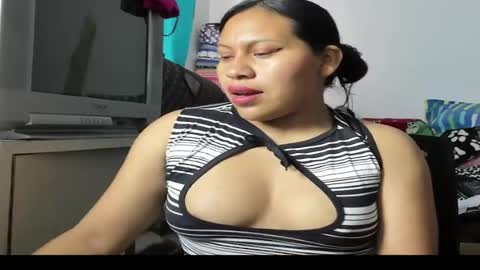 hanna_goldenst online show from April 9, 8:47 pm