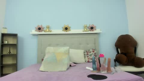 hanna_hornyx20 online show from May 11, 1:56 am