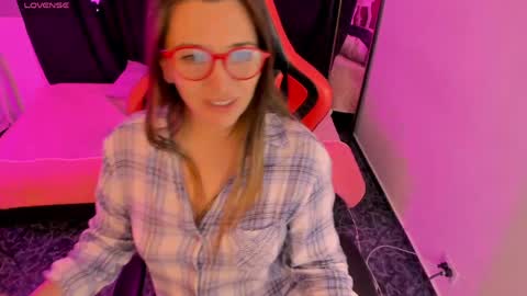 hanna_ma online show from March 28, 8:43 pm