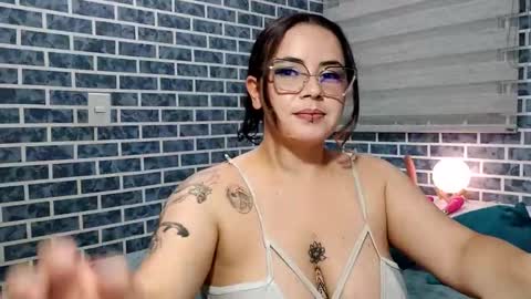 hanna_moons online show from February 28, 12:36 am