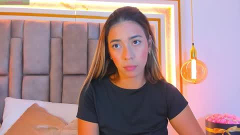 Eliana online show from December 15, 11:01 pm