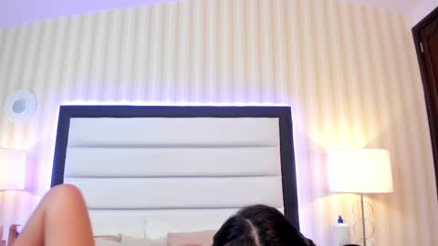 HannaDawsons online show from March 8, 10:00 am