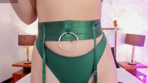 Hanna online show from March 31, 3:40 am