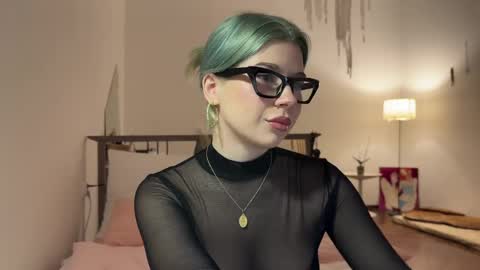 Hannah Allin online show from February 24, 9:41 pm