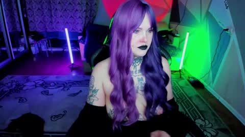 Hannah online show from February 17, 5:04 am