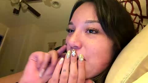 hannahbbgirl online show from March 3, 5:47 am
