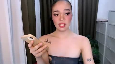 HANNAH online show from May 22, 12:50 am