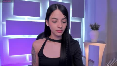 Snapshot of hannahjamesx chatting on September 23, 7:31 pm HANNAH J online show from September 23, 7:31 pm