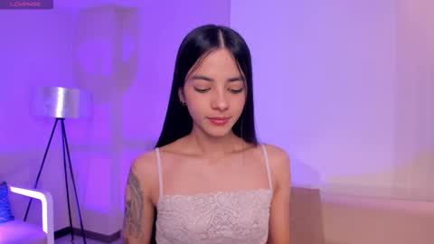 Snapshot of hannahjamesx chatting on September 14, 6:42 pm HANNAH J online show from September 14, 6:42 pm