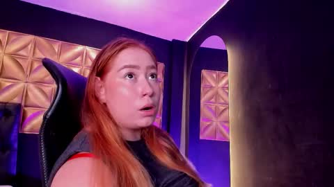 hannamartinn_ online show from September 23, 6:14 pm