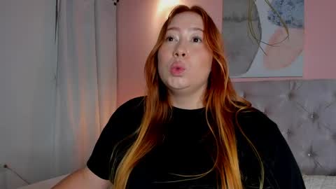 hannamartinn_ online show from April 13, 3:05 pm