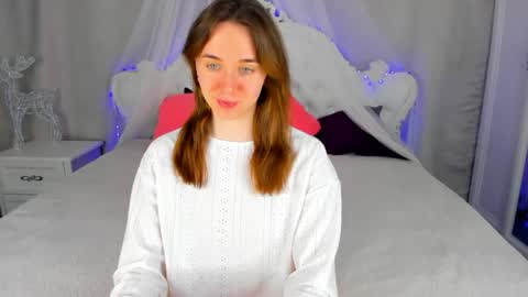 Hannavanilla online show from April 20, 1:30 am