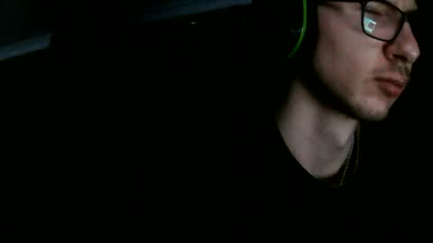 hansole online show from December 10, 3:30 am