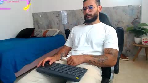 hanz_col online show from November 4, 12:17 pm