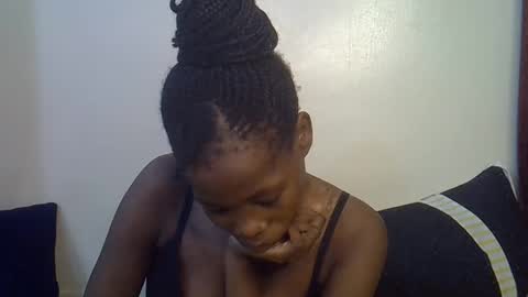 happy_kienyeji online show from December 16, 8:48 pm