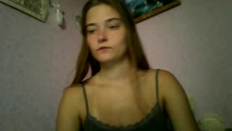 happyemily  online show from October 29, 11:56 am