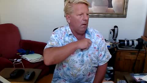 Steele and Cassie online show from April 7, 6:21 pm