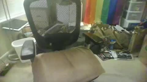 Snapshot of hardck chatting on October 28, 5:19 am hardy online show from October 28, 5:19 am