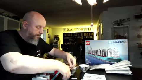 MrLazy online show from April 14, 6:22 pm